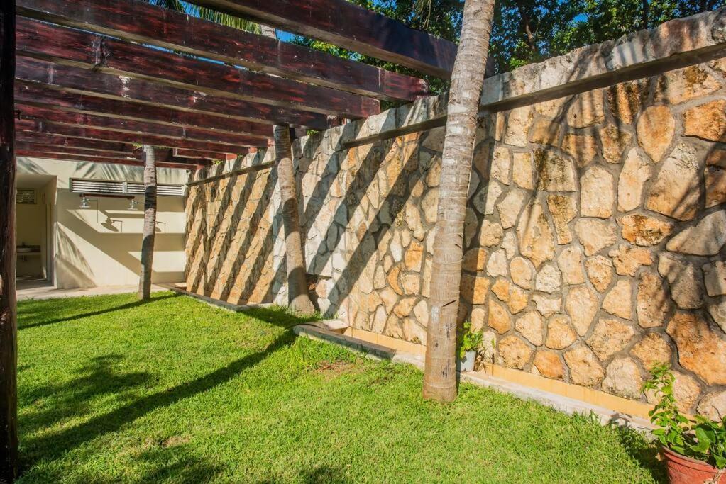 Apartment Marysol Beachfront Next To Nomads D6 *