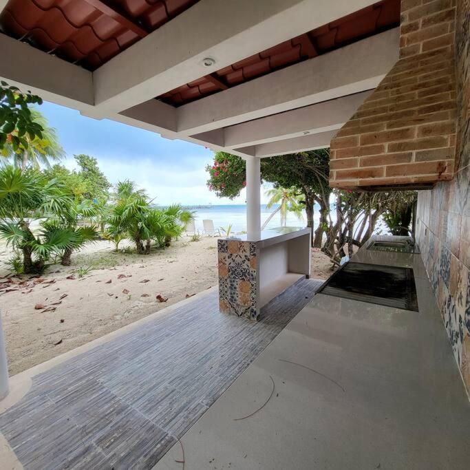 Marysol Beachfront Next To Nomads D6 * Isla Mujeres